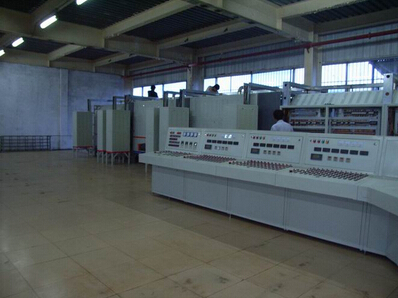 多段式輥道窯中高溫微波燒結(jié)設(shè)備